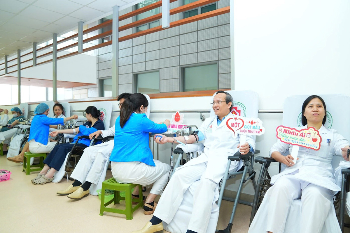 Bệnh viện Trung ương Quân đội 108 phát động phong trào “Hiến máu nhân đạo cứu chữa đồng đội và nhân dân”